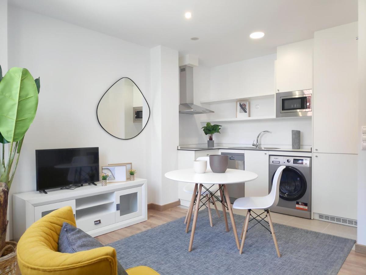 Apartamentos Rey By Como En Casa Santiago de Compostela Exteriör bild